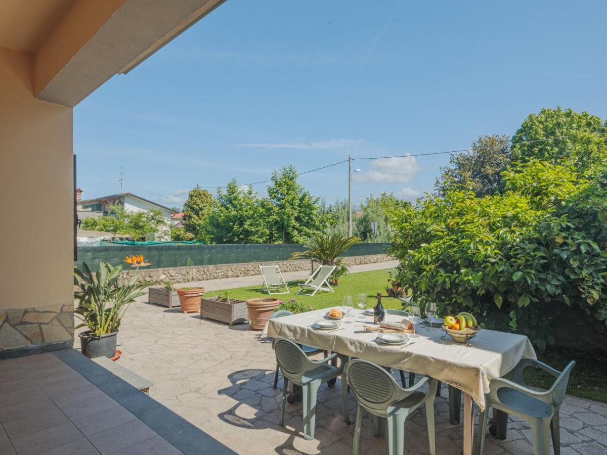 Apartment Emiliano By Interhome Marina di Massa Exterior foto